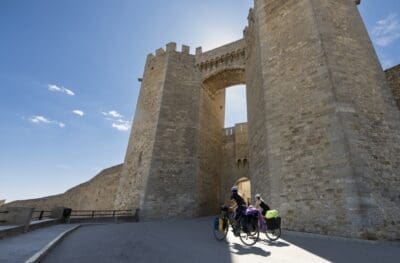 Le Castellón Cycling Product Club de la Diputación de Castellón attire 98 municipalités de la province